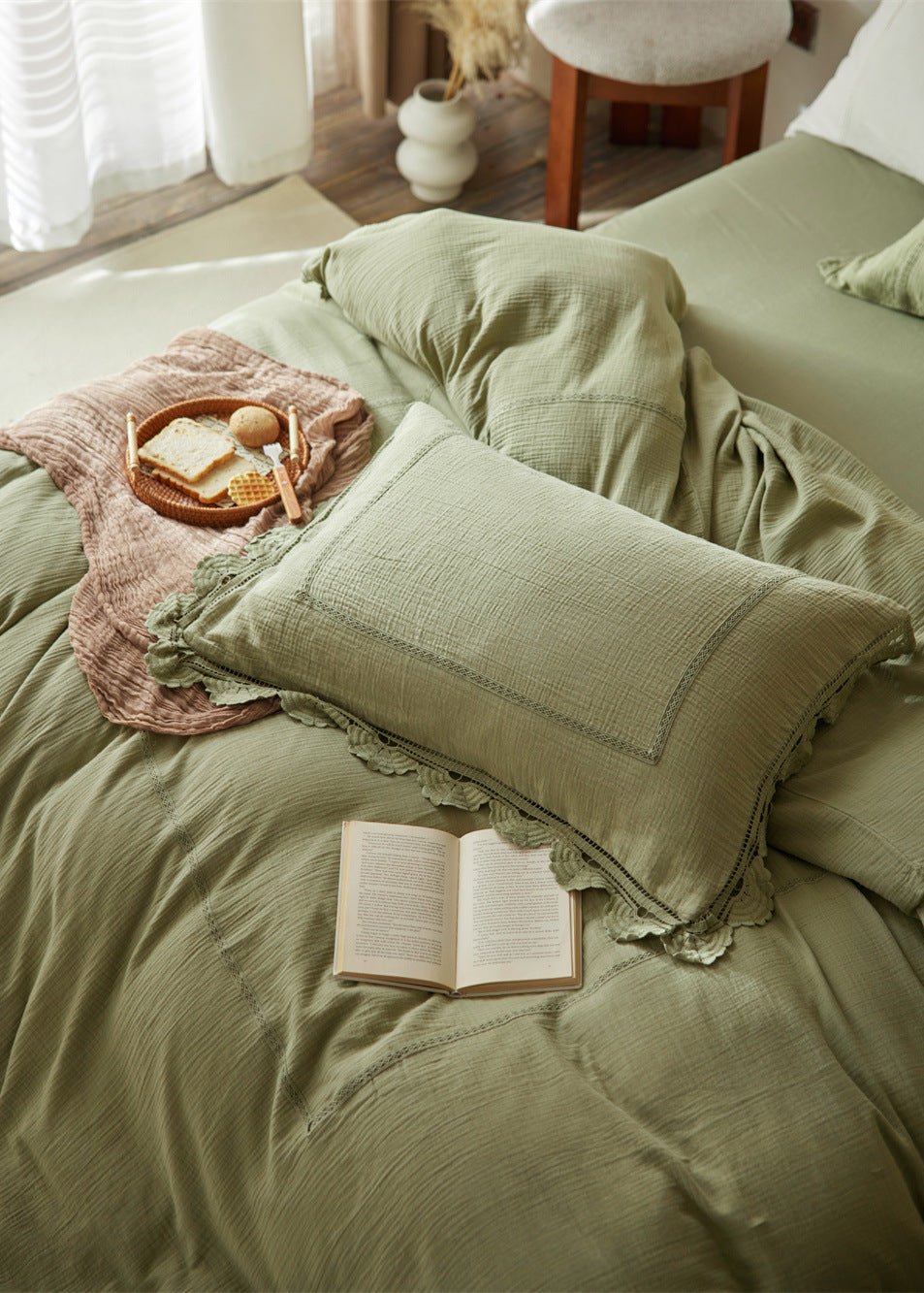 Isadora Lace Ruffle Double Gauze Bedding Set / Green