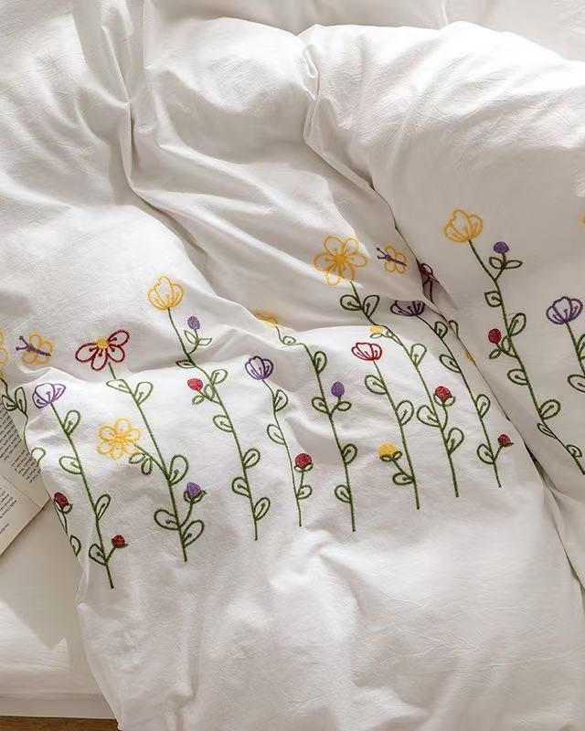Isla White Floral Embroidered Bedding Set / Rainbow