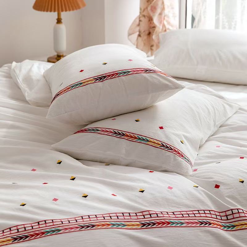 Isla White Floral Embroidered Bedding Set / Rainbow