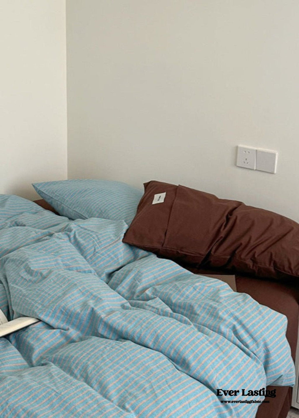 James Striped Bedding Set / Blue