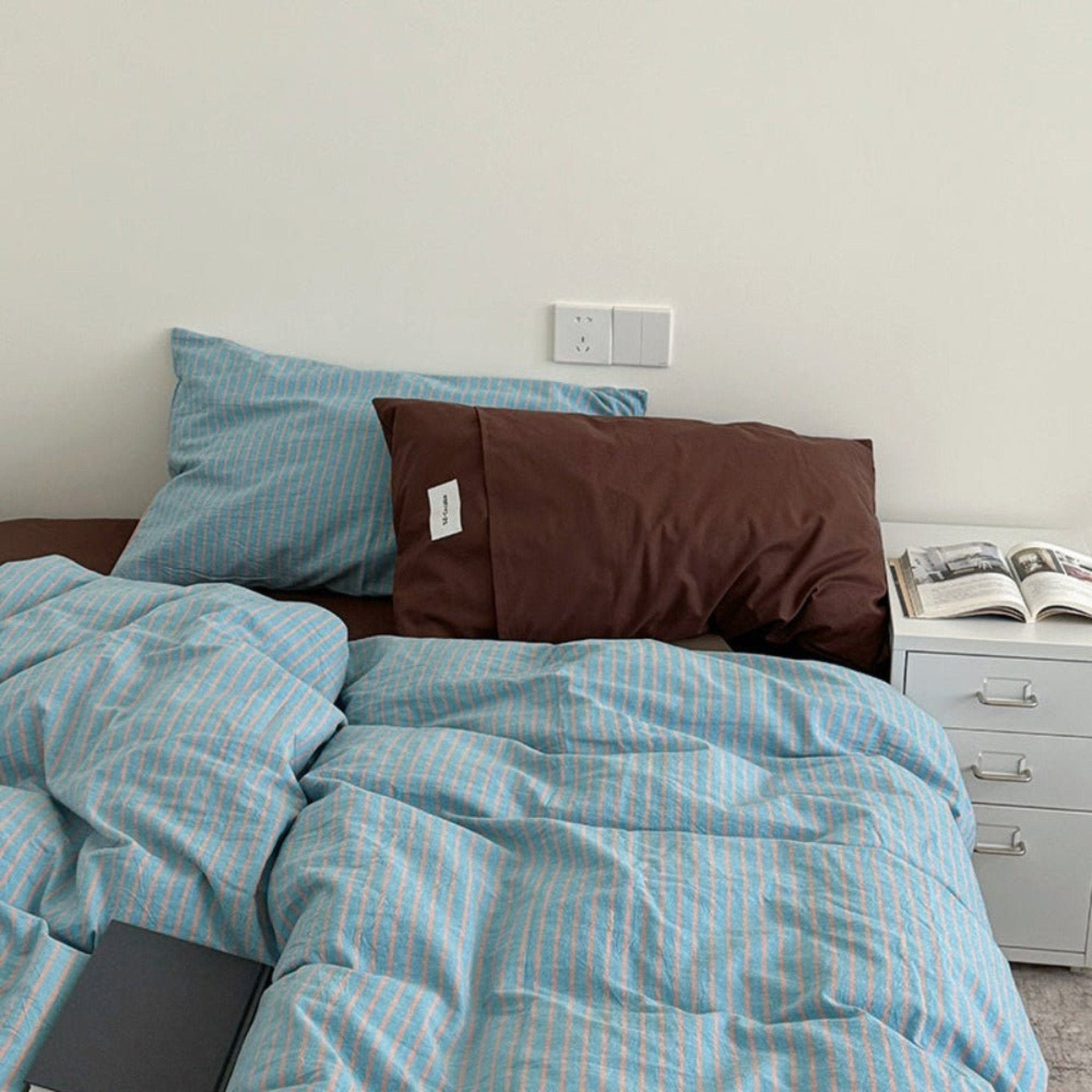 James Striped Bedding Set / Blue