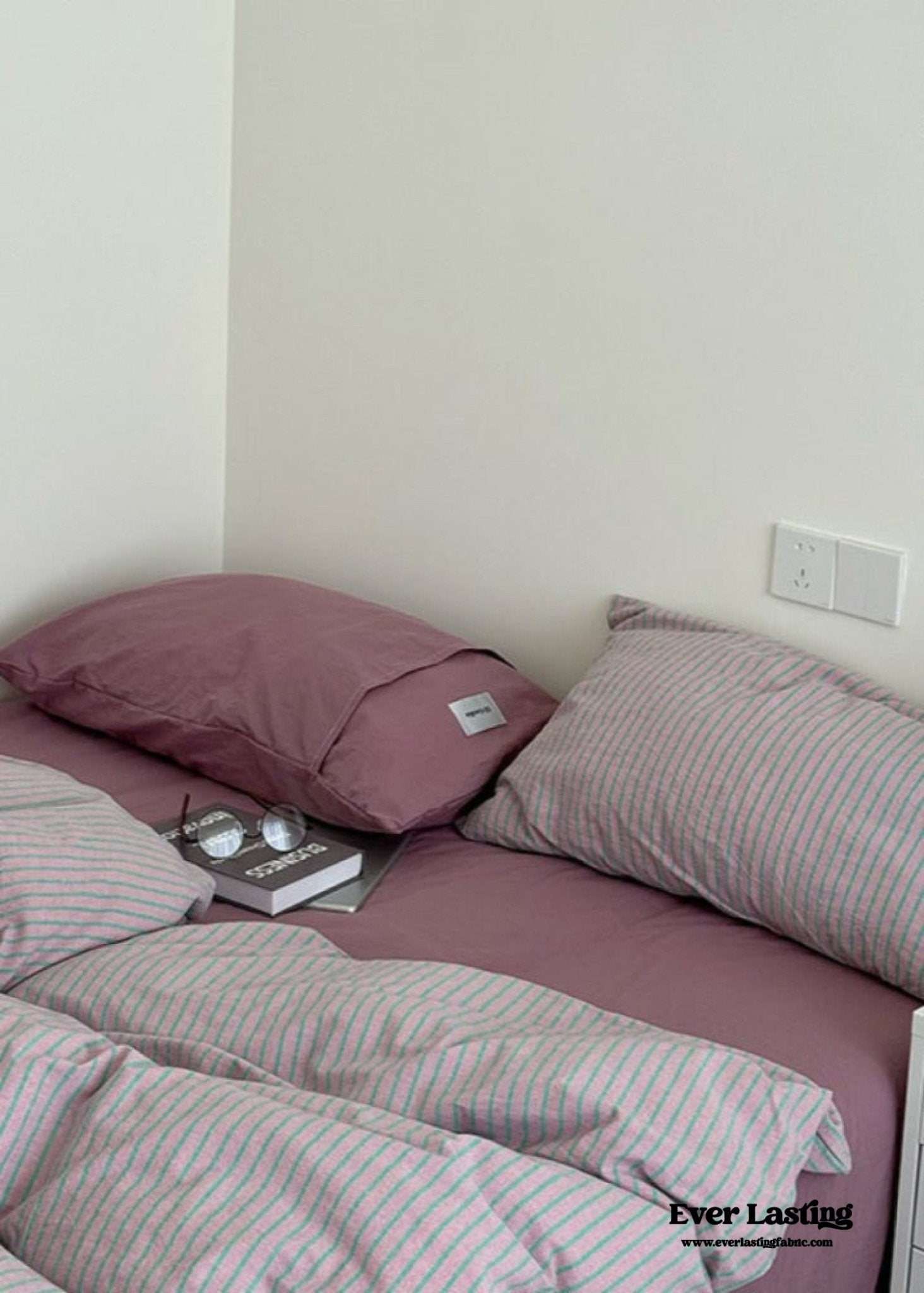 James Striped Bedding Set / Purple