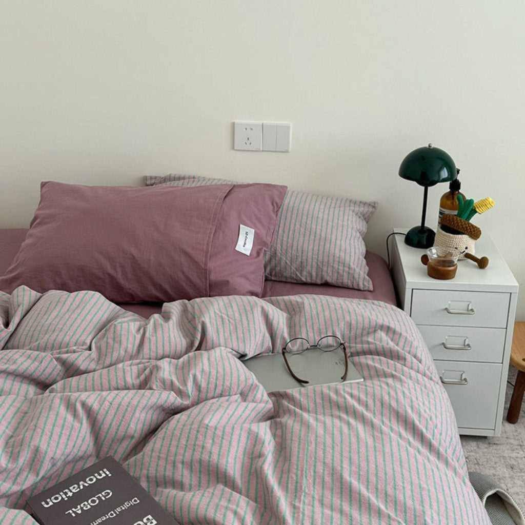 James Striped Bedding Set / Purple