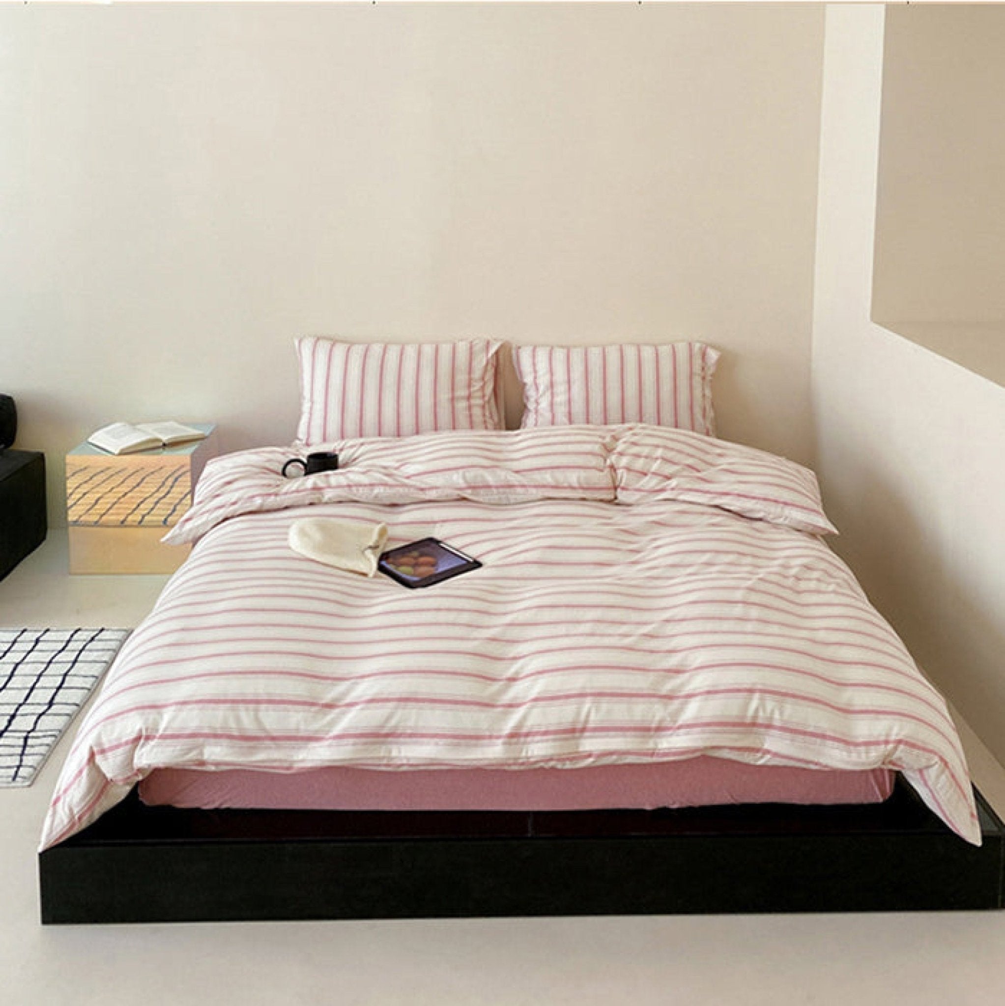Jersey Knit Stripe Bedding Set / White Pink