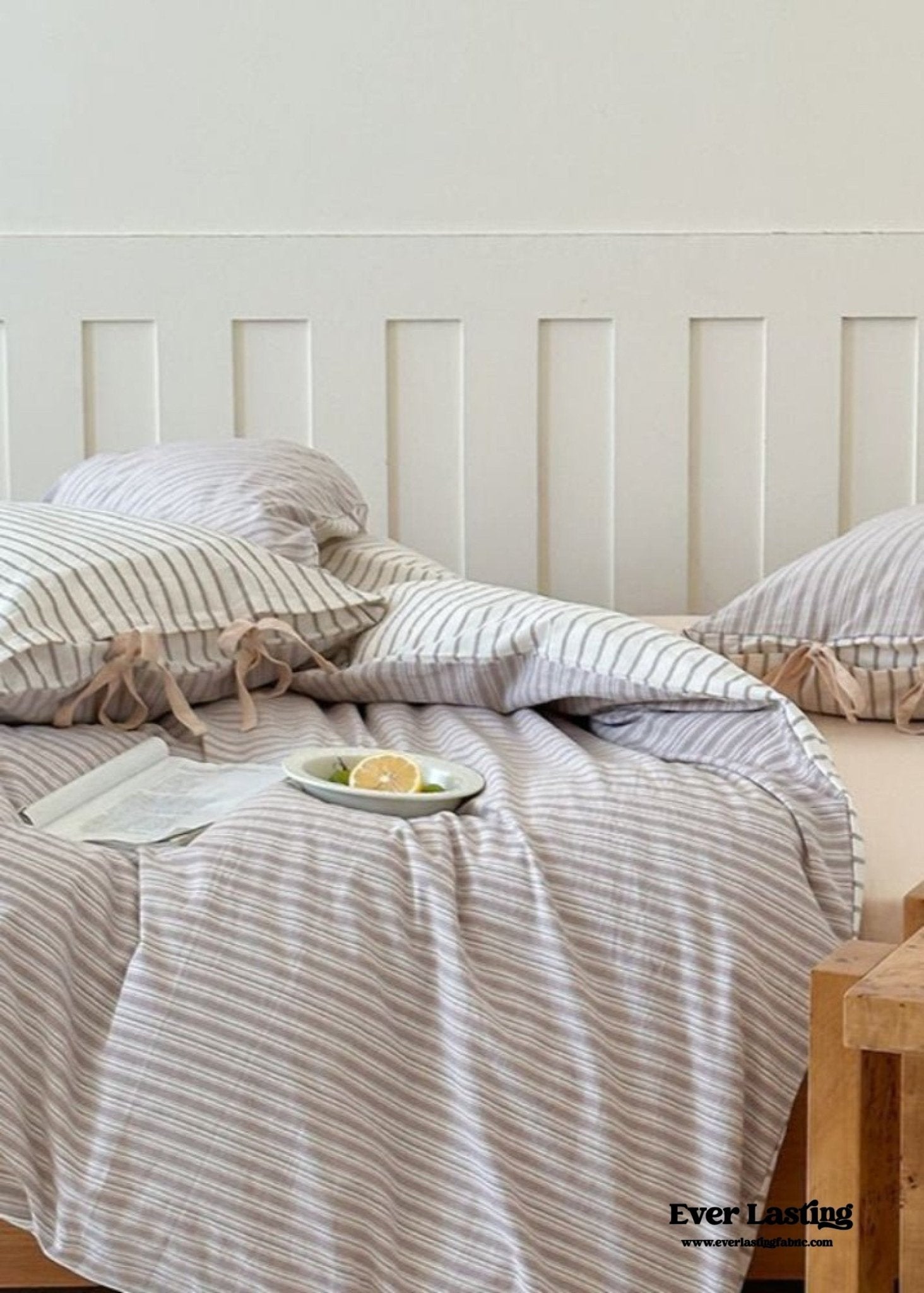 Josie Bow Tied Striped Bedding Set / Blue