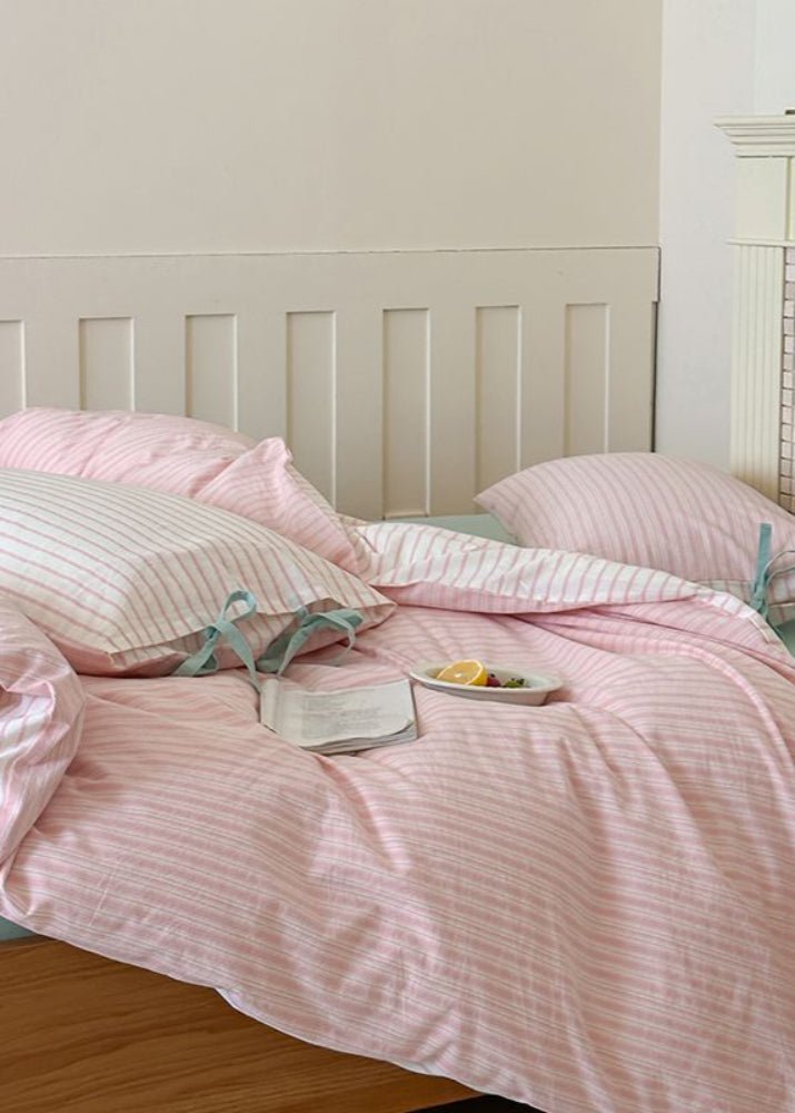 Josie Bow Tied Striped Bedding Set / Green