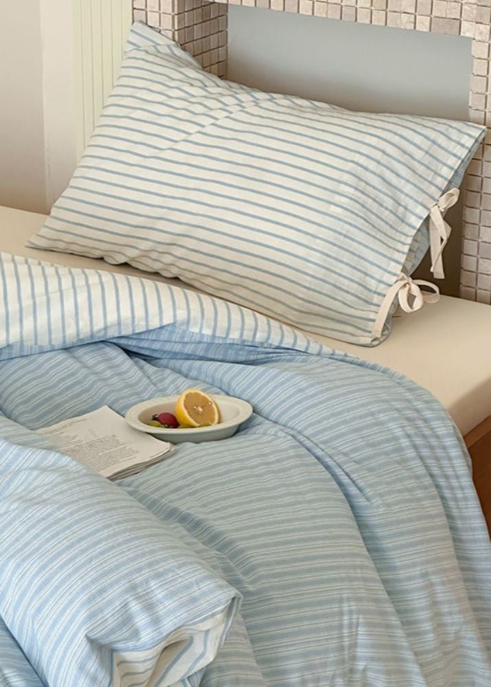 Josie Bow Tied Striped Bedding Set / Green