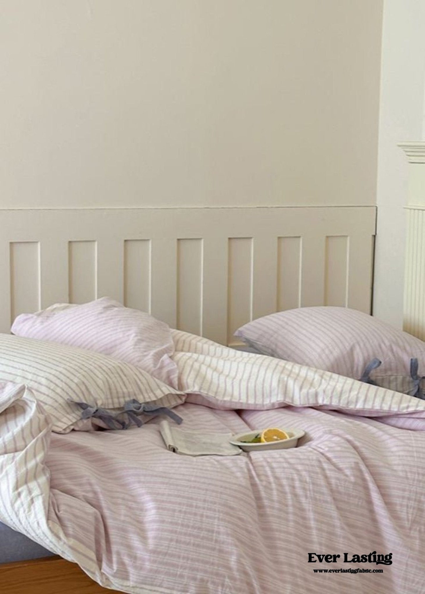 Josie Bow Tied Striped Bedding Set / Cream