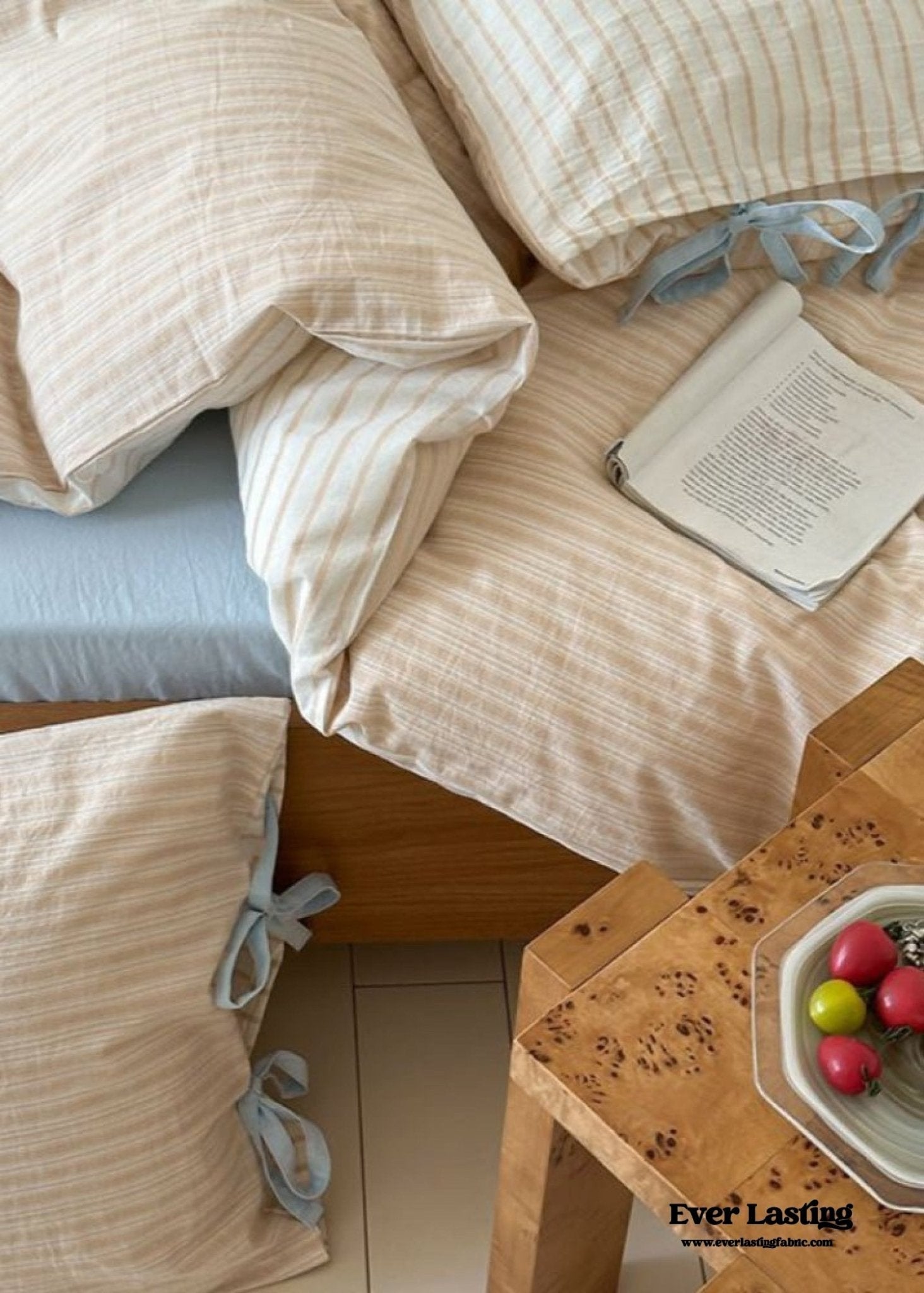 Josie Bow Tied Striped Bedding Set / Cream