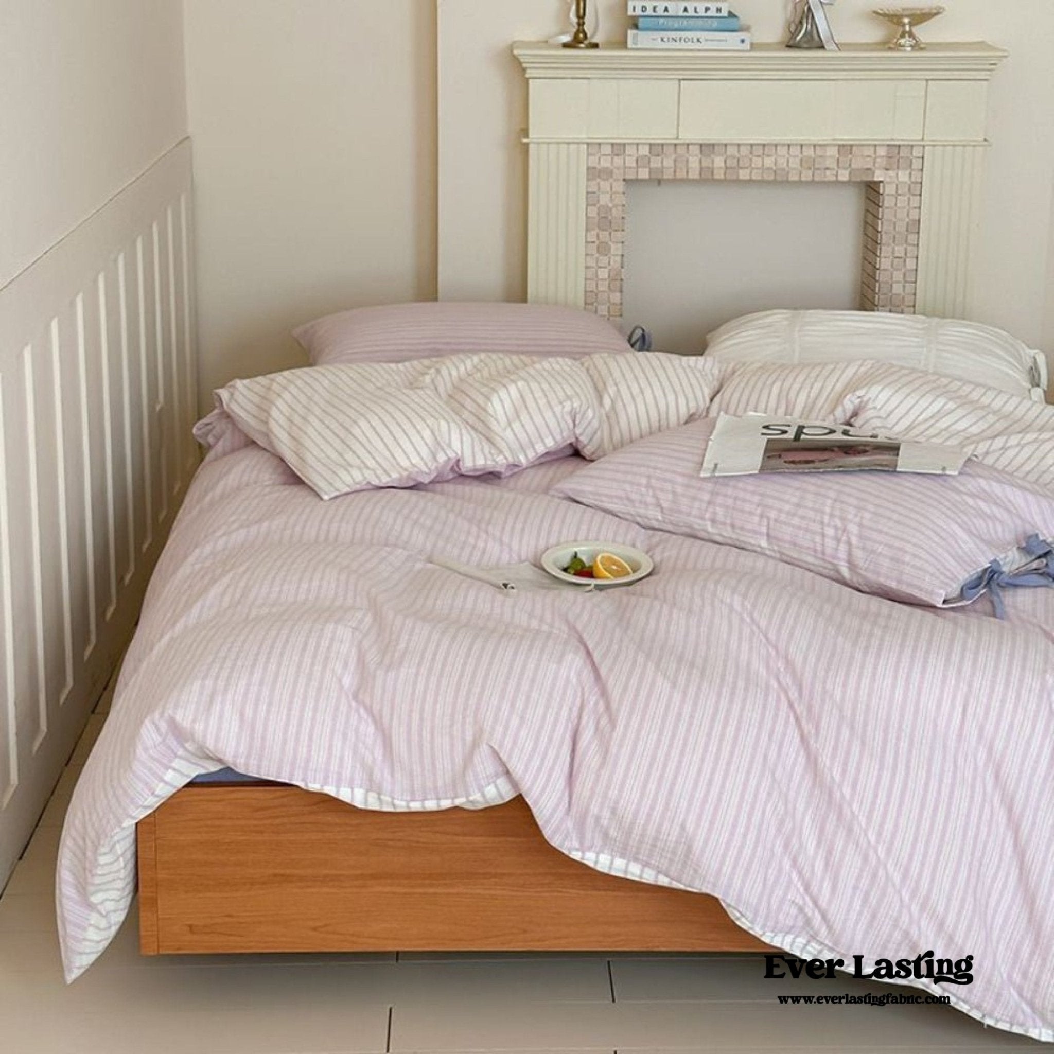 Josie Bow Tied Striped Bedding Set / Gray