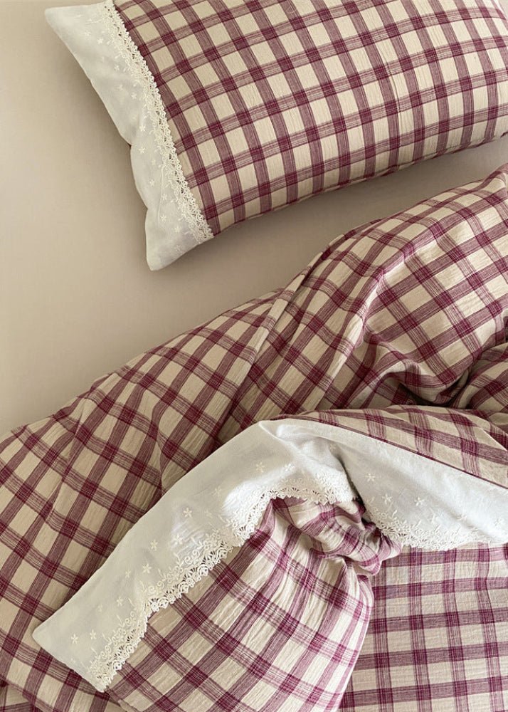 June Lace Double Gauze Gingham Bedding Set / Red