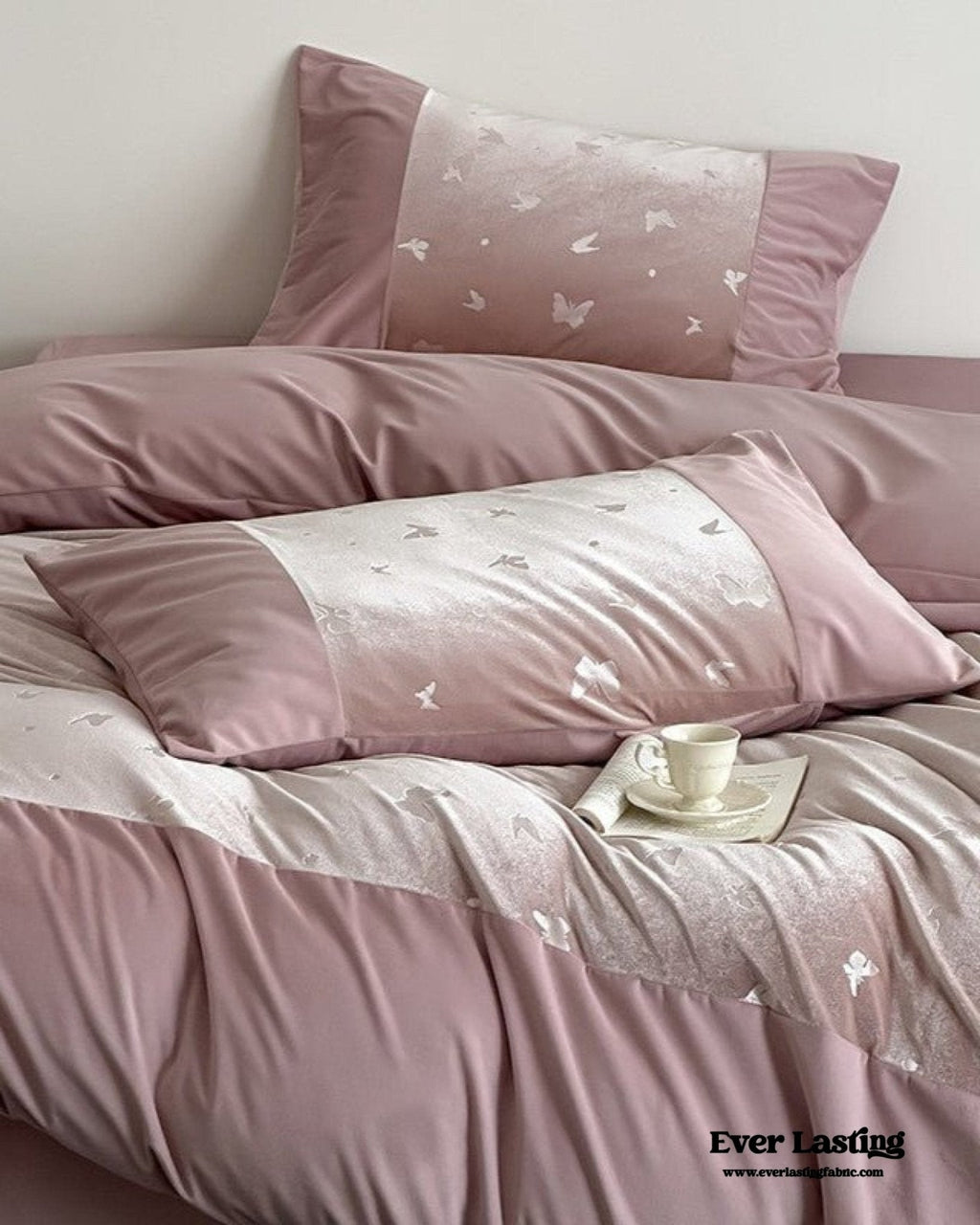 Lilou Velvet Butterfly Bedding Set / Pink Blush