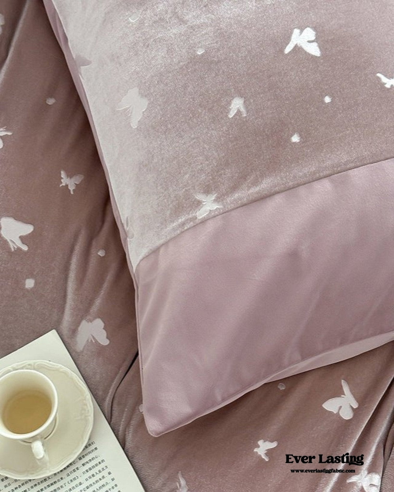 Lilou Velvet Butterfly Bedding Set / Pink Blush