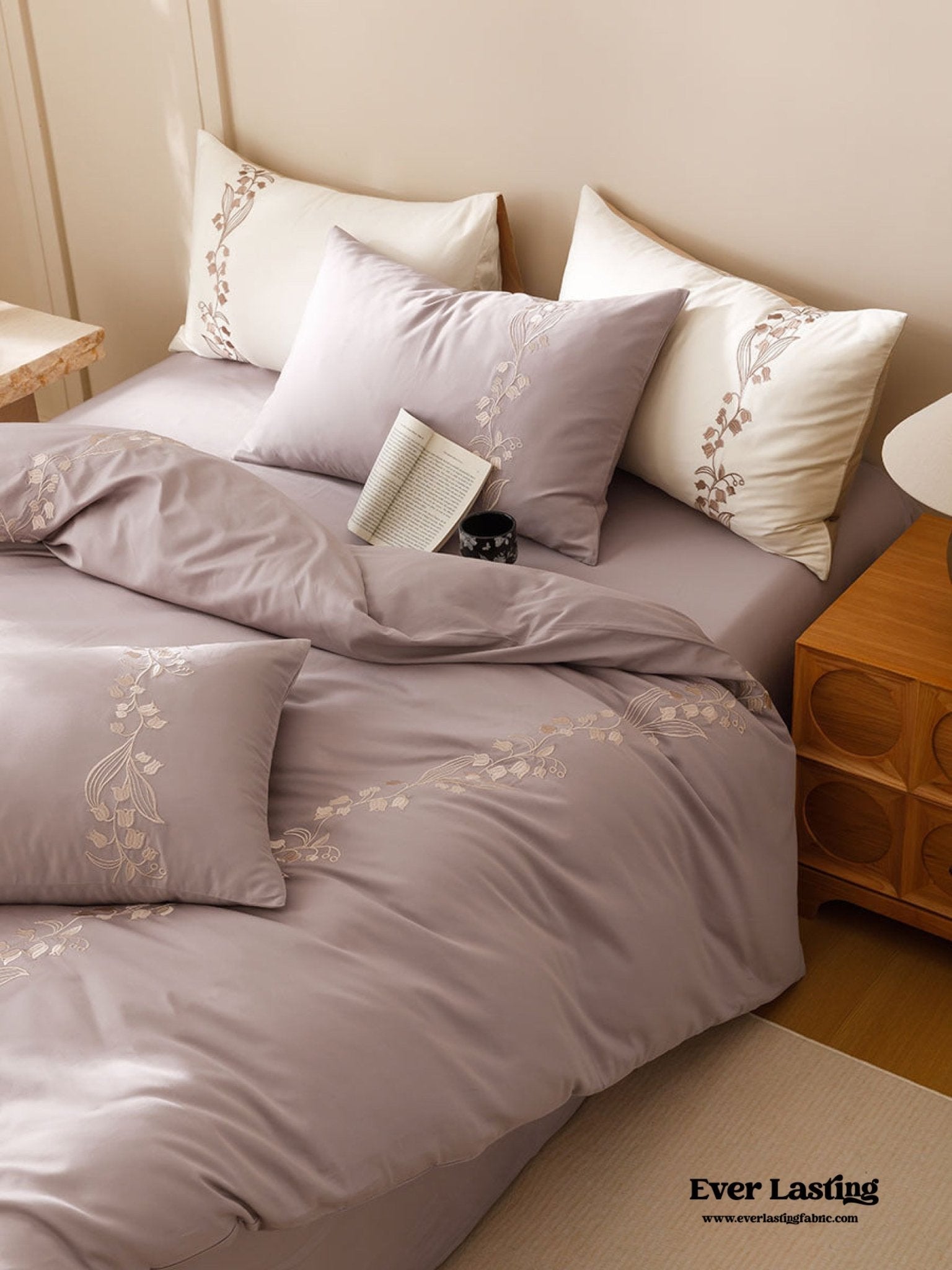 Lily of the Valley Embroidered Silky Bedding Set / Cream