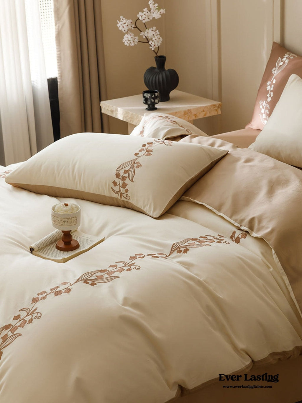 Lily of the Valley Embroidered Silky Bedding Set / Green