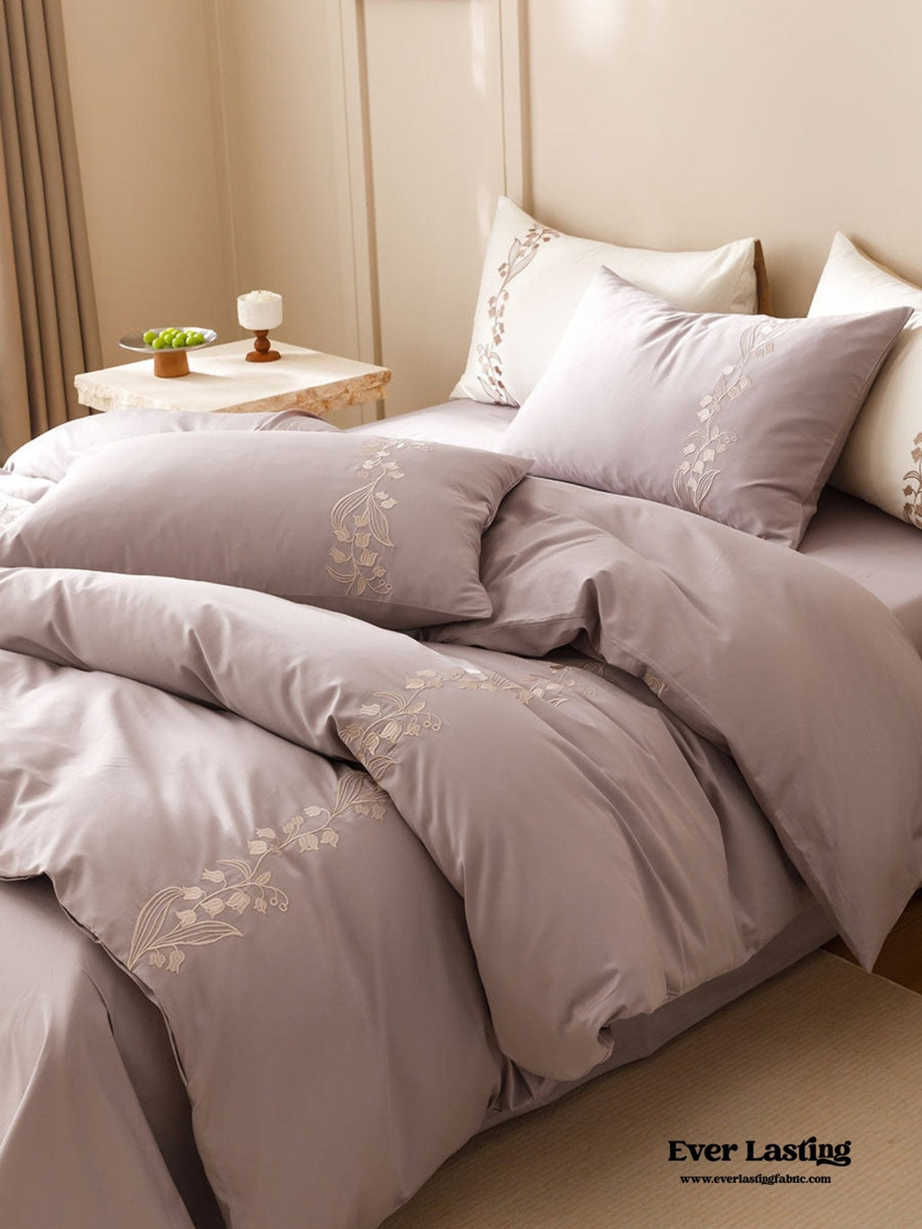 Lily of the Valley Embroidered Silky Bedding Set / Green