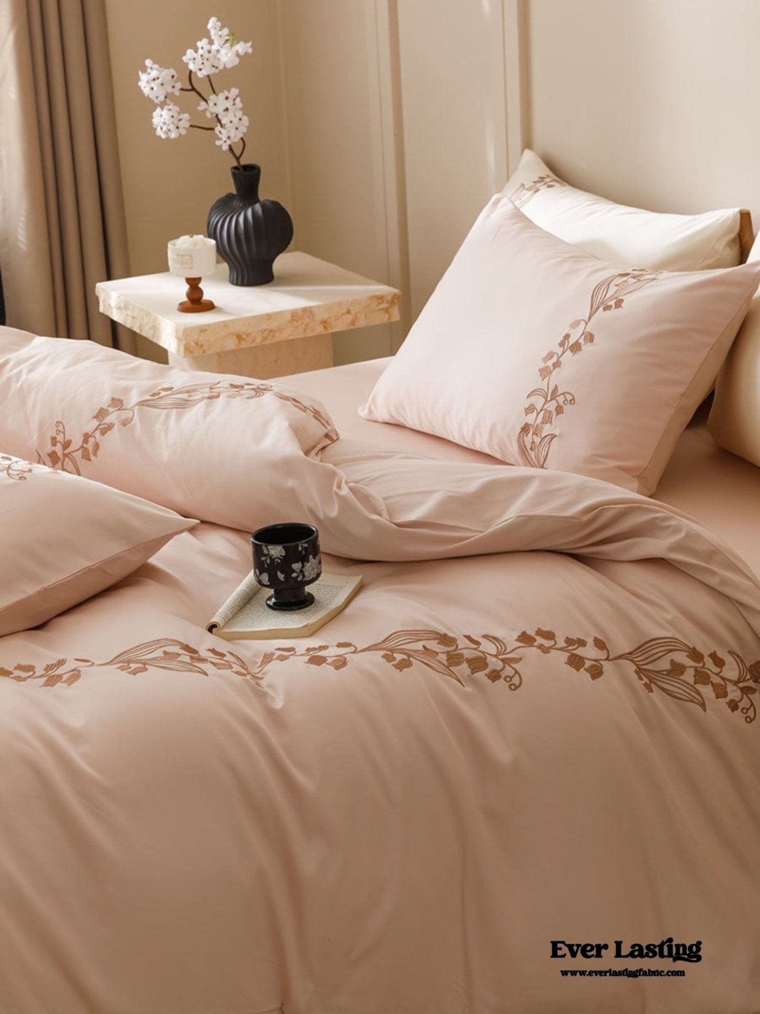 Lily of the Valley Embroidered Silky Bedding Set / Pink