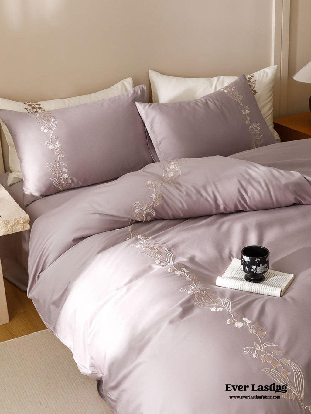 Lily of the Valley Embroidered Silky Bedding Set / Pink
