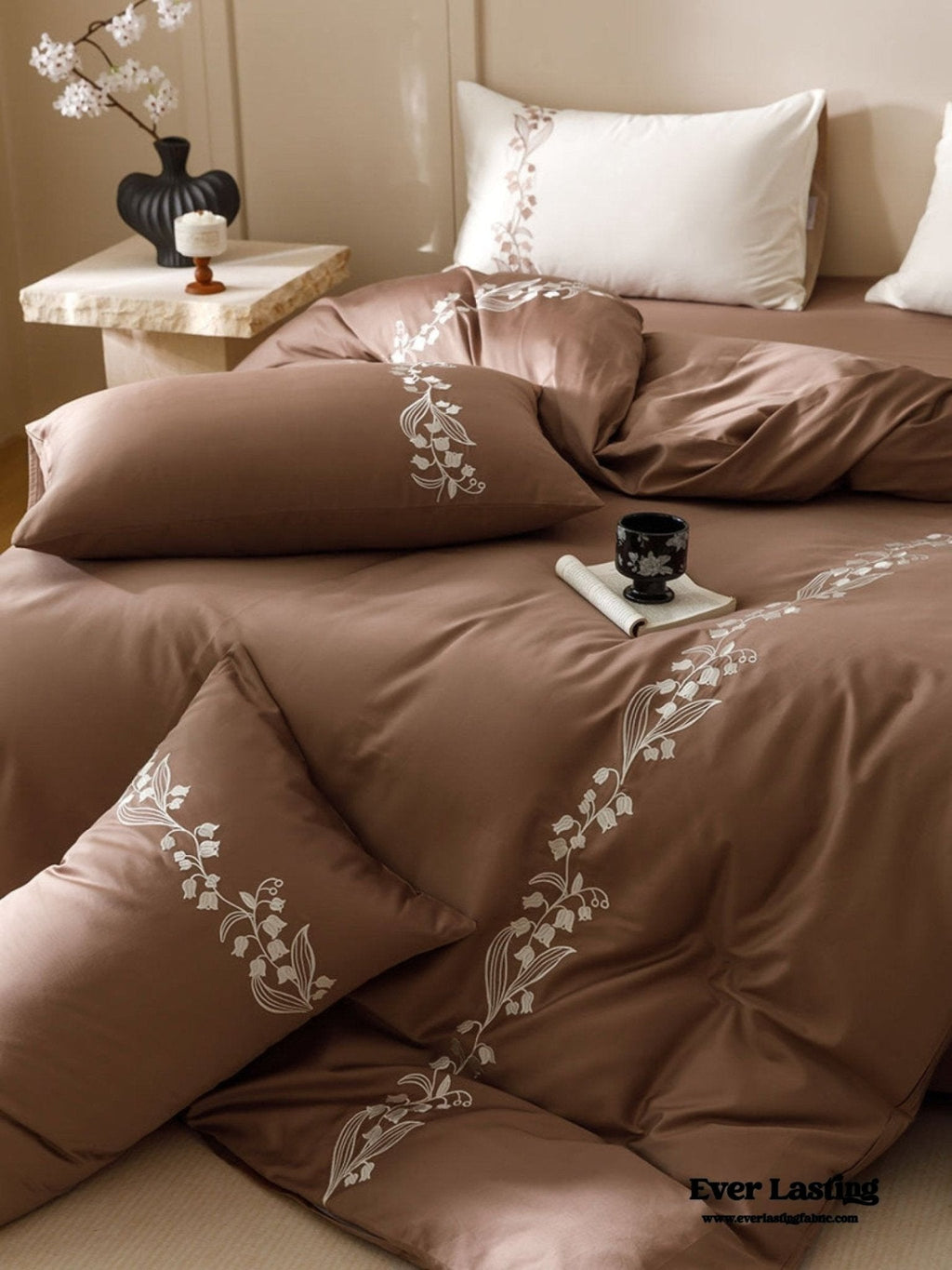Lily of the Valley Embroidered Silky Bedding Set / Pink