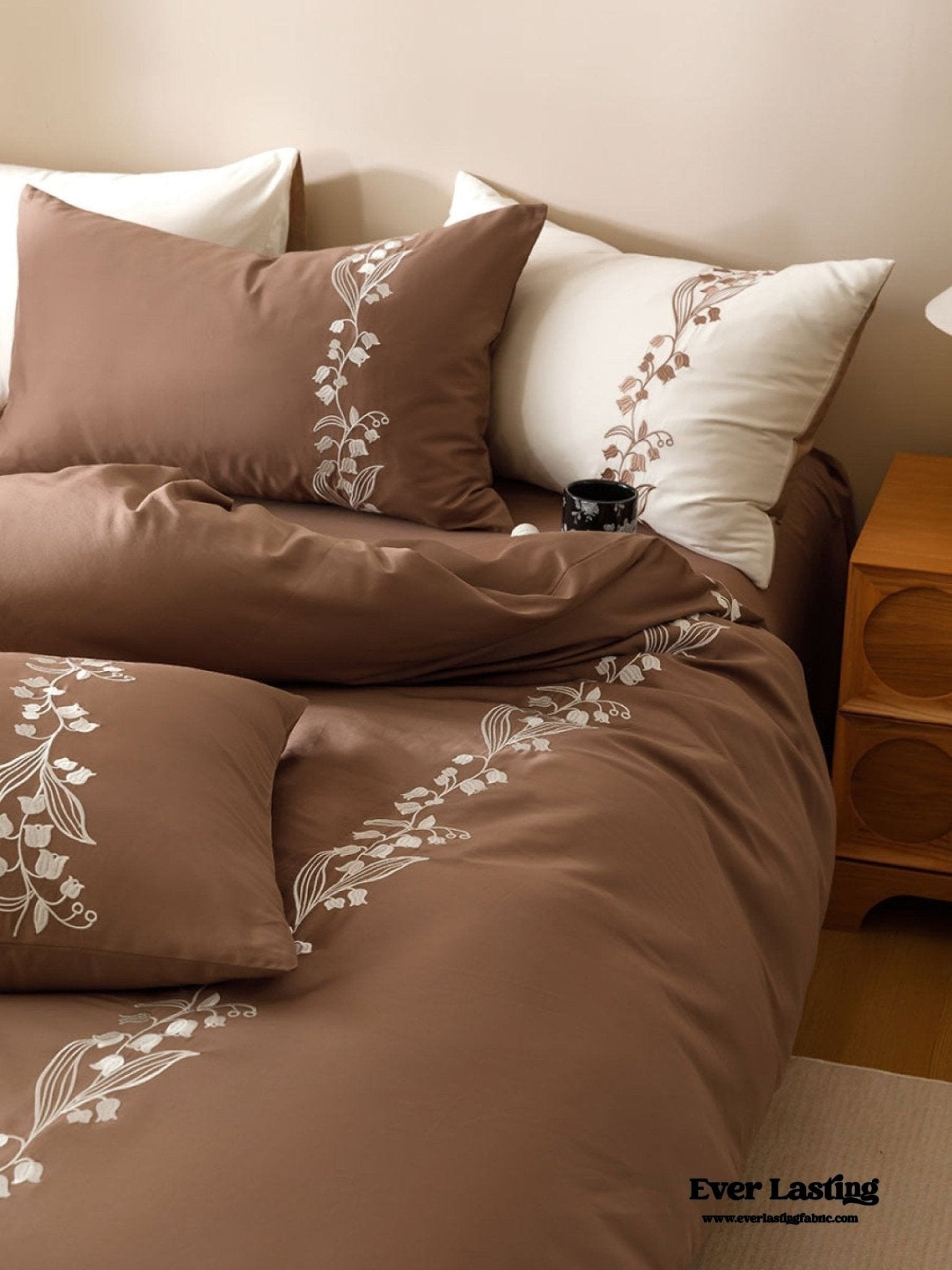 Lily of the Valley Embroidered Silky Bedding Set / Pink