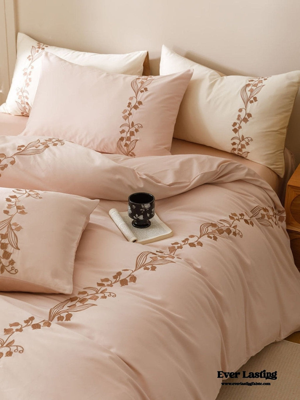 Lily of the Valley Embroidered Silky Bedding Set / Purple