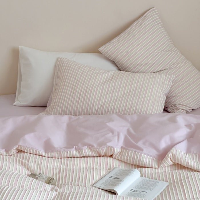 Logan Modern Pleated Striped Bedding Set / Pink (Final Sale)