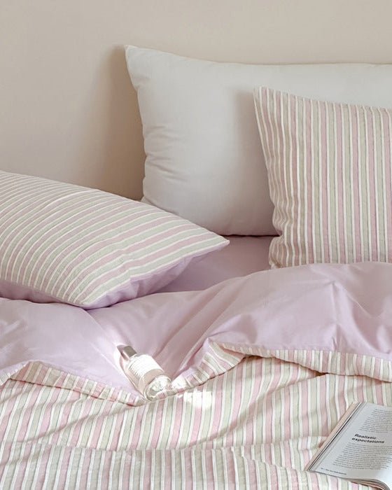 Logan Modern Pleated Striped Bedding Set / Pink (Final Sale)