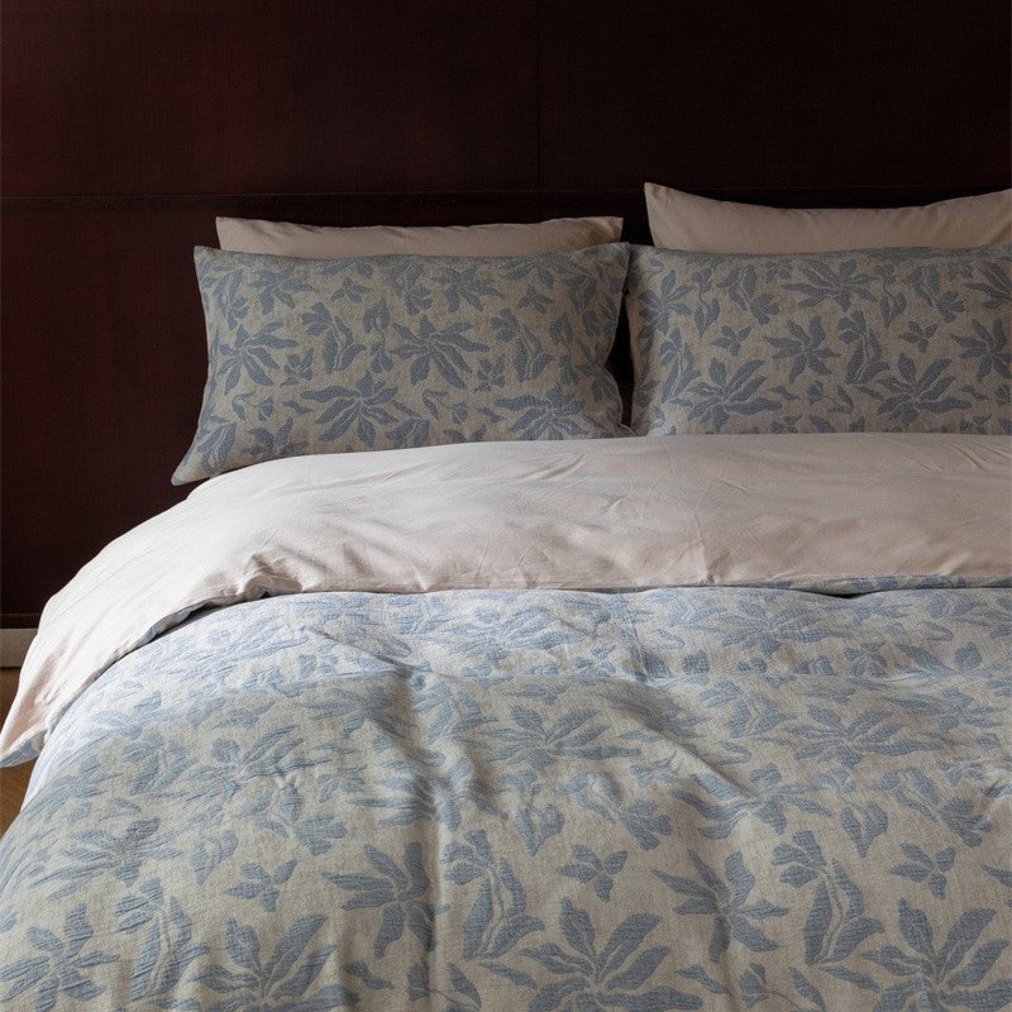 Lucien Silky Vintage Jacquard Bedding Set / Blue