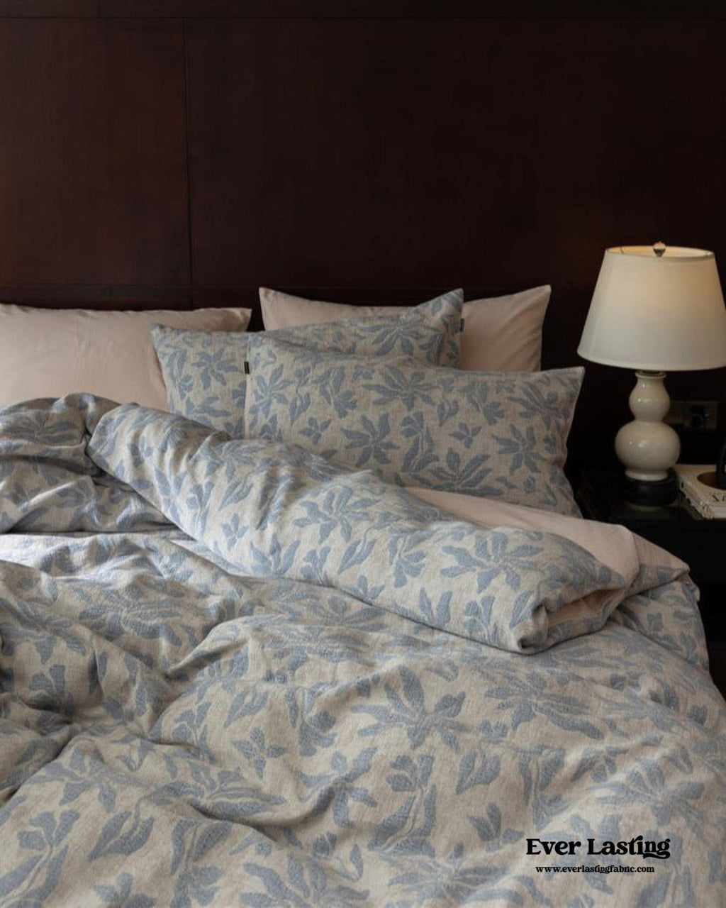 Lucien Silky Vintage Jacquard Bedding Set / Blue