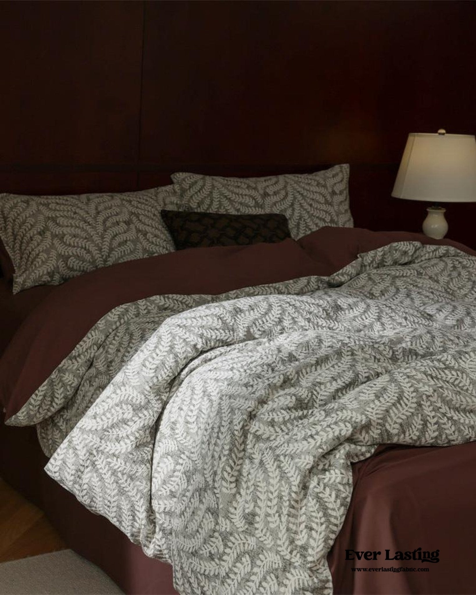 Lucien Silky Vintage Jacquard Bedding Set / Brown