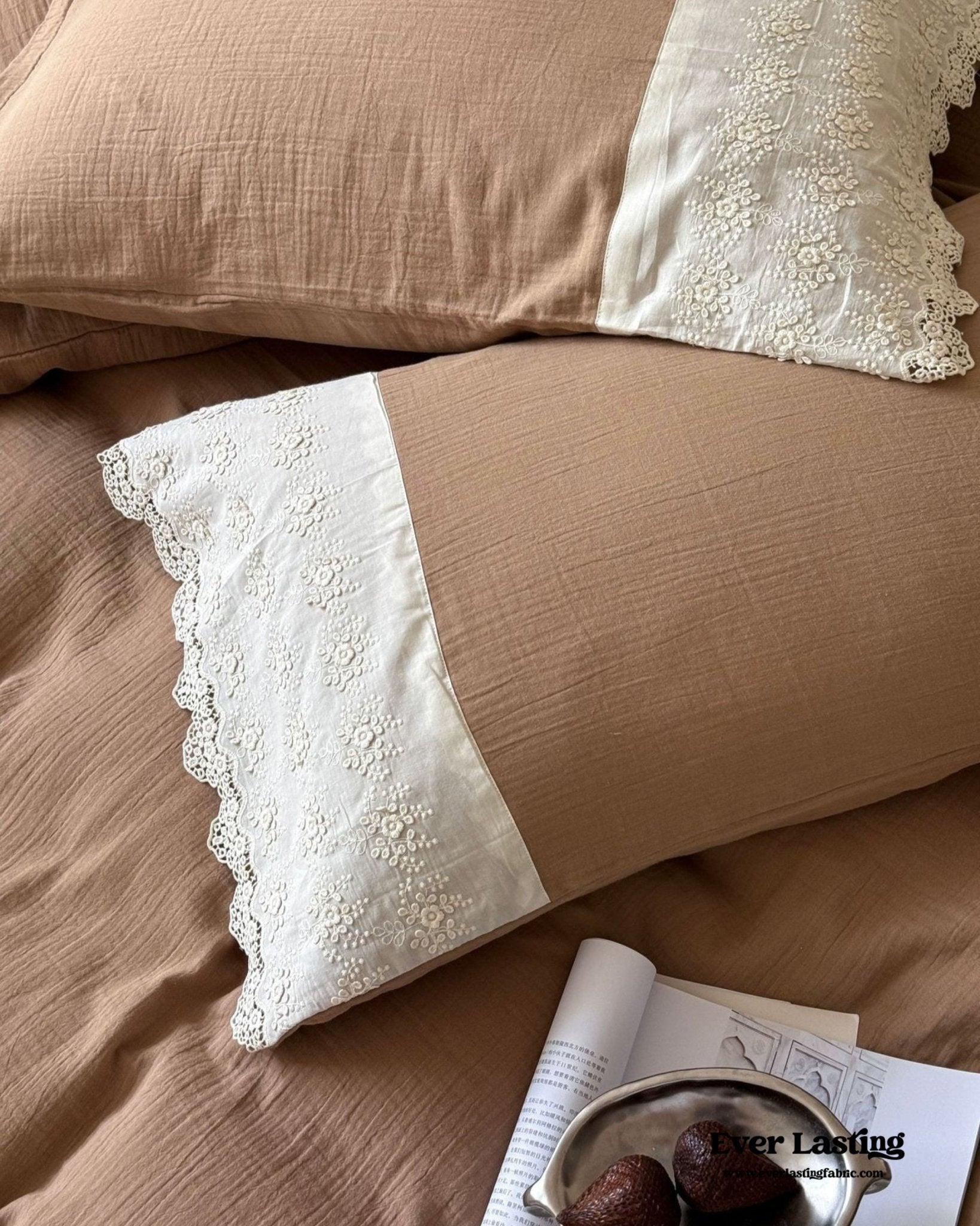 Margaux Lace Double Gauze Bedding Set / Beige Brown