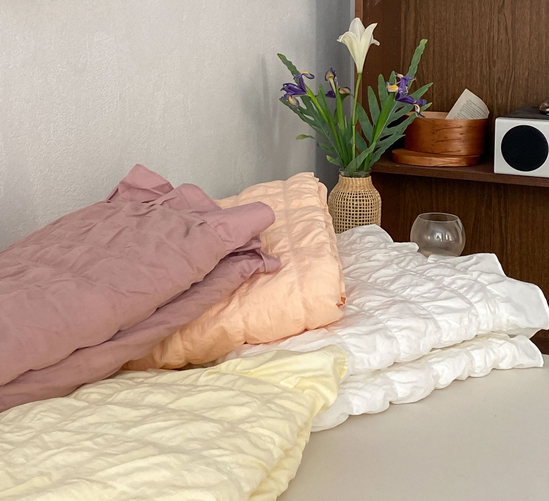Marshmallow Puff Ruffle Bedding Set / White