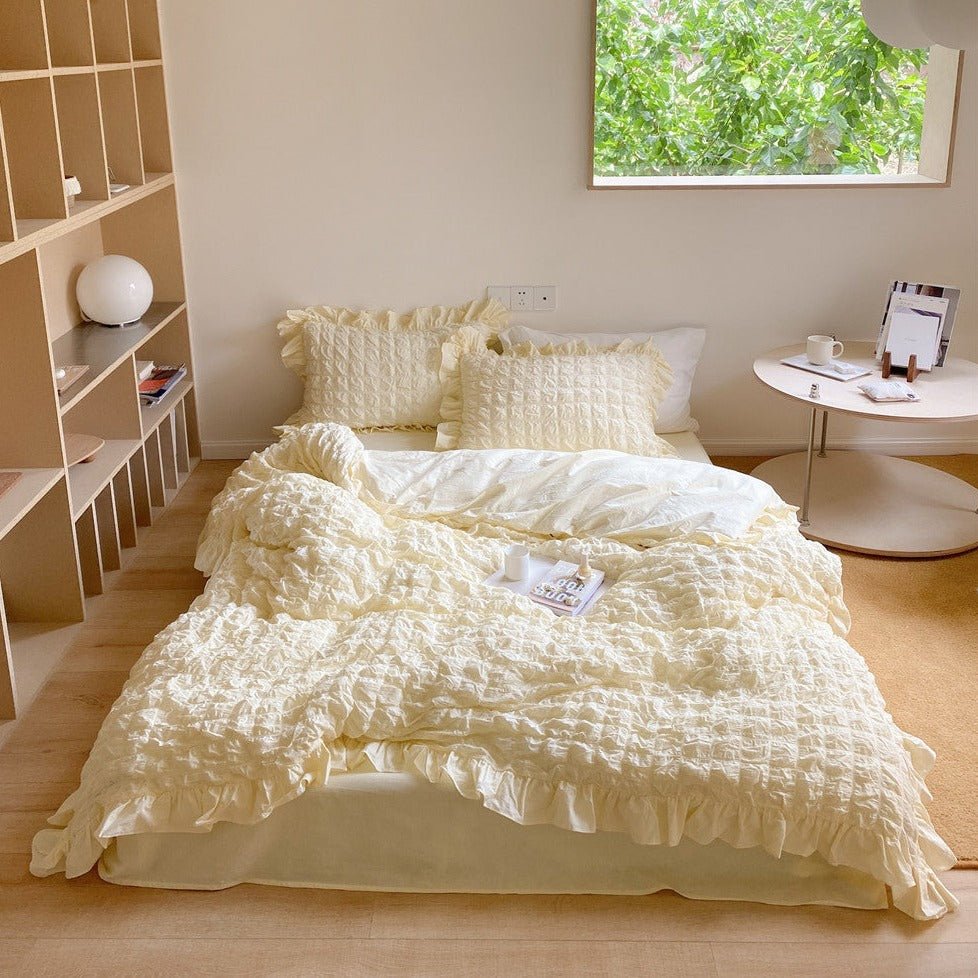 Marshmallow Puff Ruffle Bedding Set / Yellow