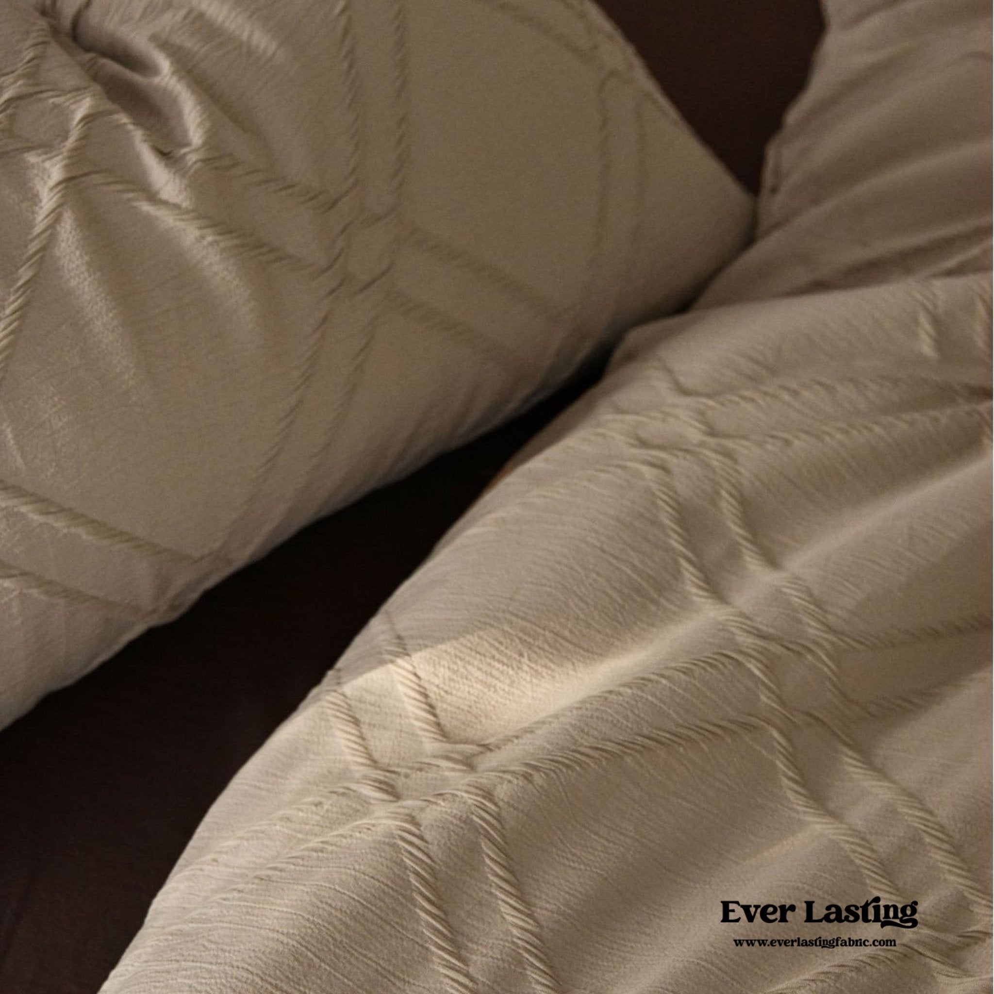 Millard Geometric Jacquard Bedding Set / Brown