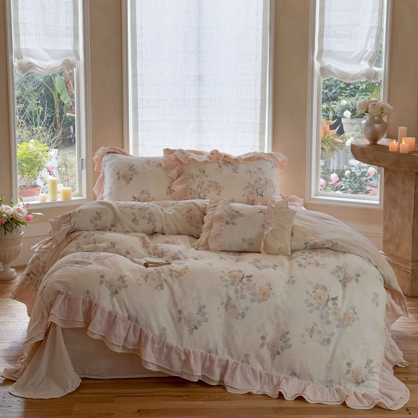 Millie Lace Ruffle Floral Bedding Set / Blue