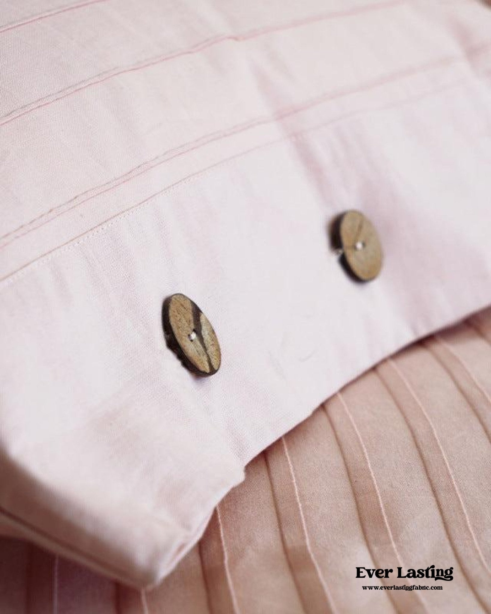 Milo Minimalist Solid Button Bedding Set / Pink