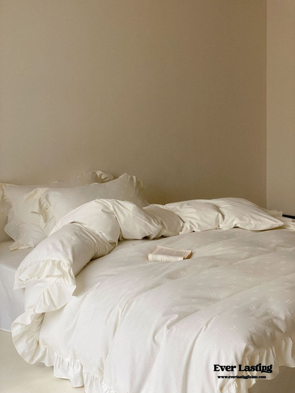 Mimi Ribbon Ruffle White Bedding Set