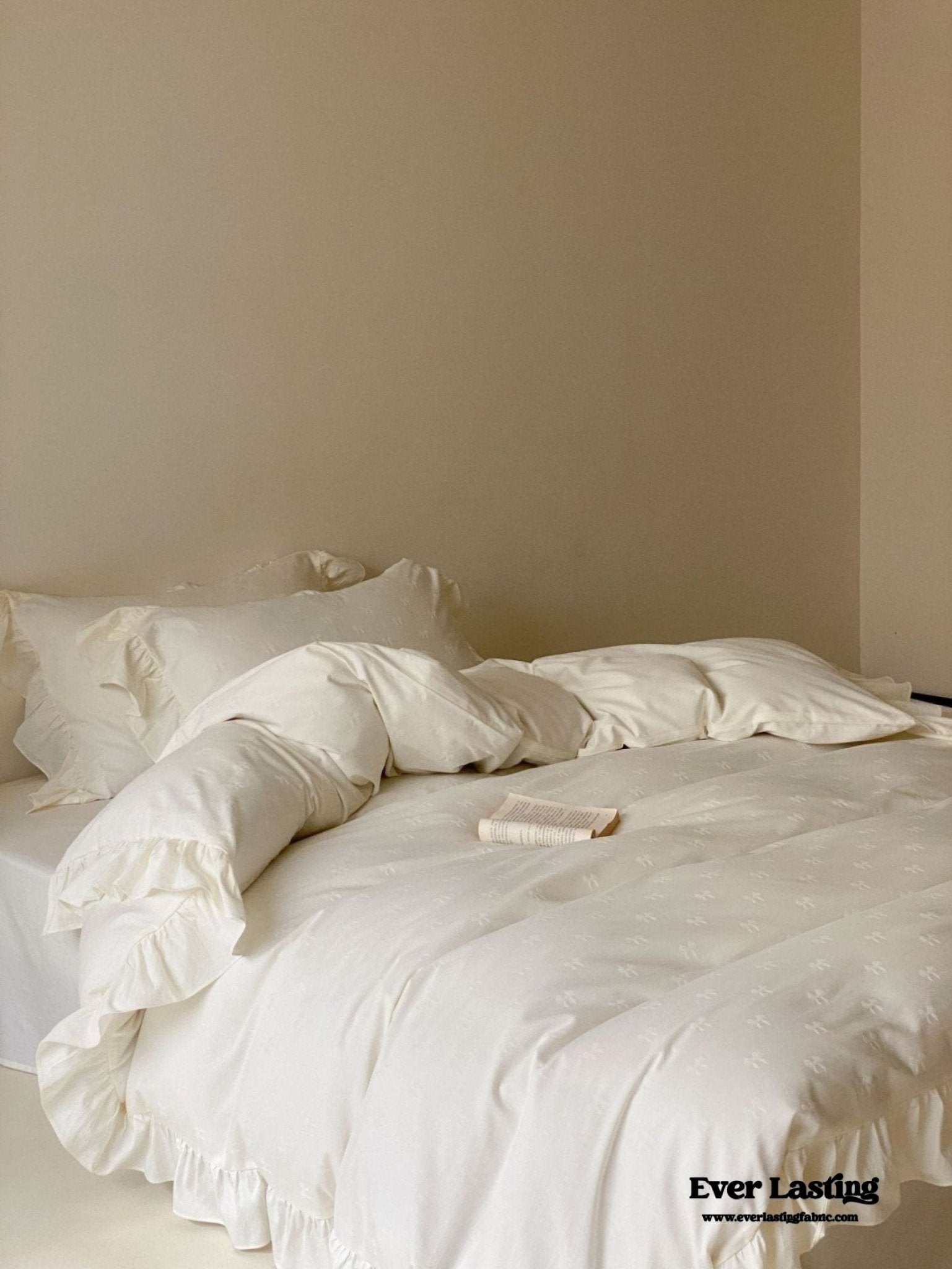 Mimi Ribbon Ruffle White Bedding Set