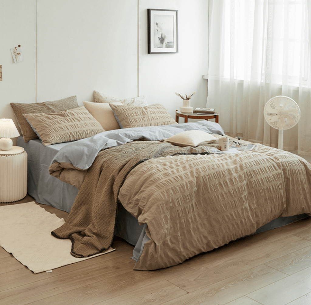 Minimal Bubble Textured Bedding Set / Beige