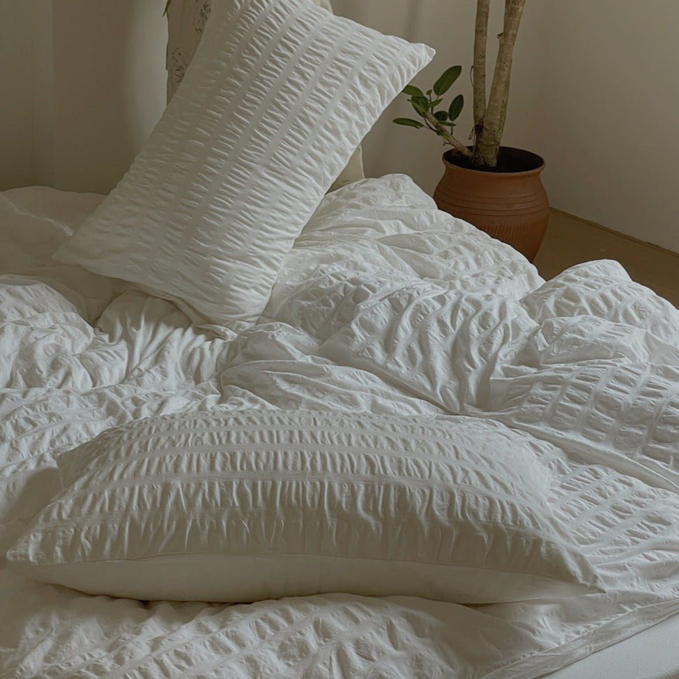 Minimal Bubble Textured Bedding Set / Beige