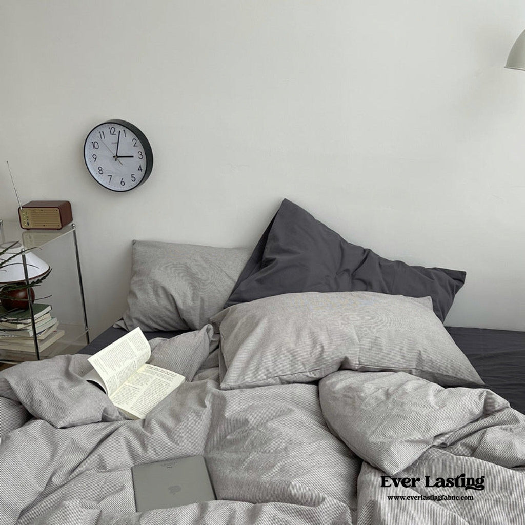 Minimal Mixed Gingham Bedding Set / White