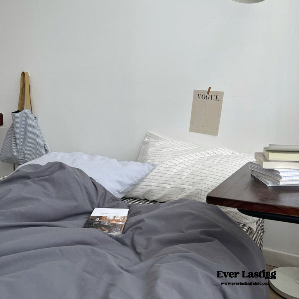 Minimal Mixed Gingham Bedding Set / White