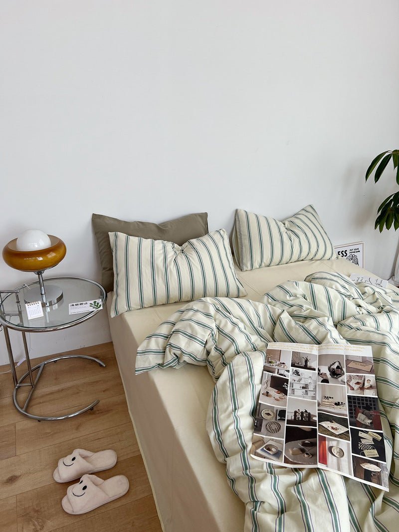 Minimal Stripe Bedding Set / Green