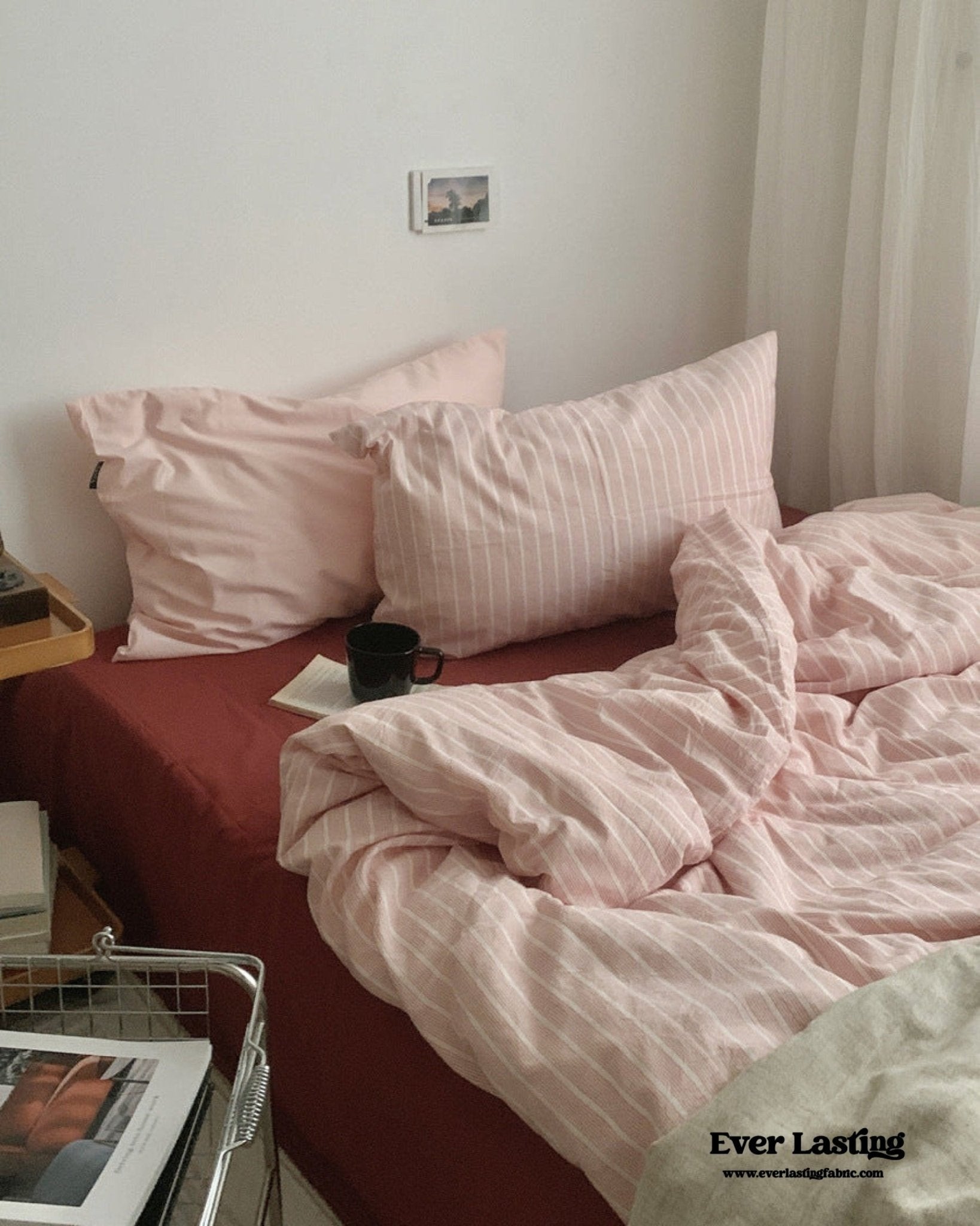 Minimalist Pink Striped Bedding Set