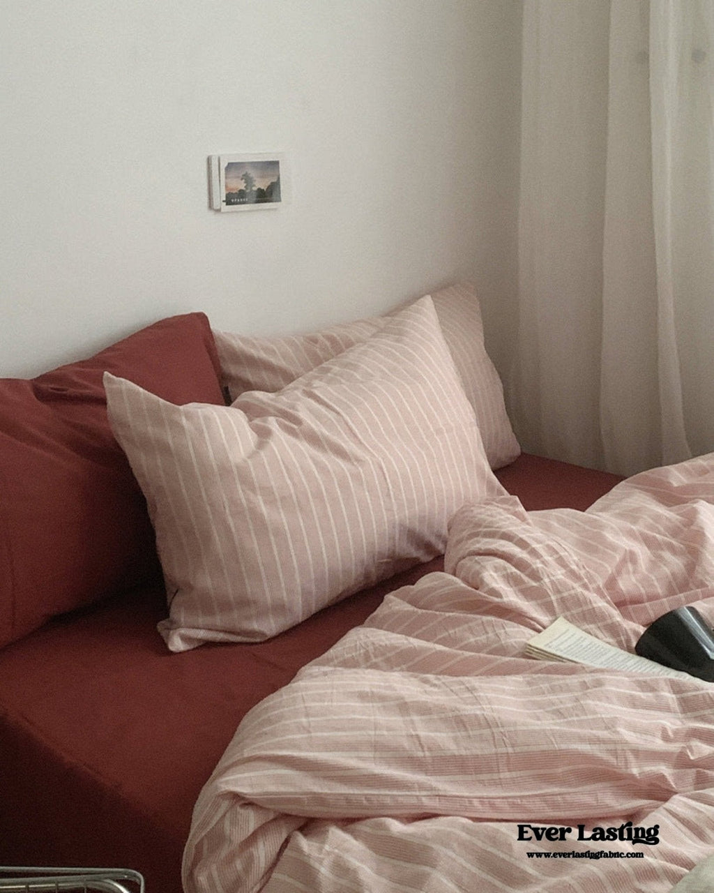 Minimalist Pink Striped Bedding Set