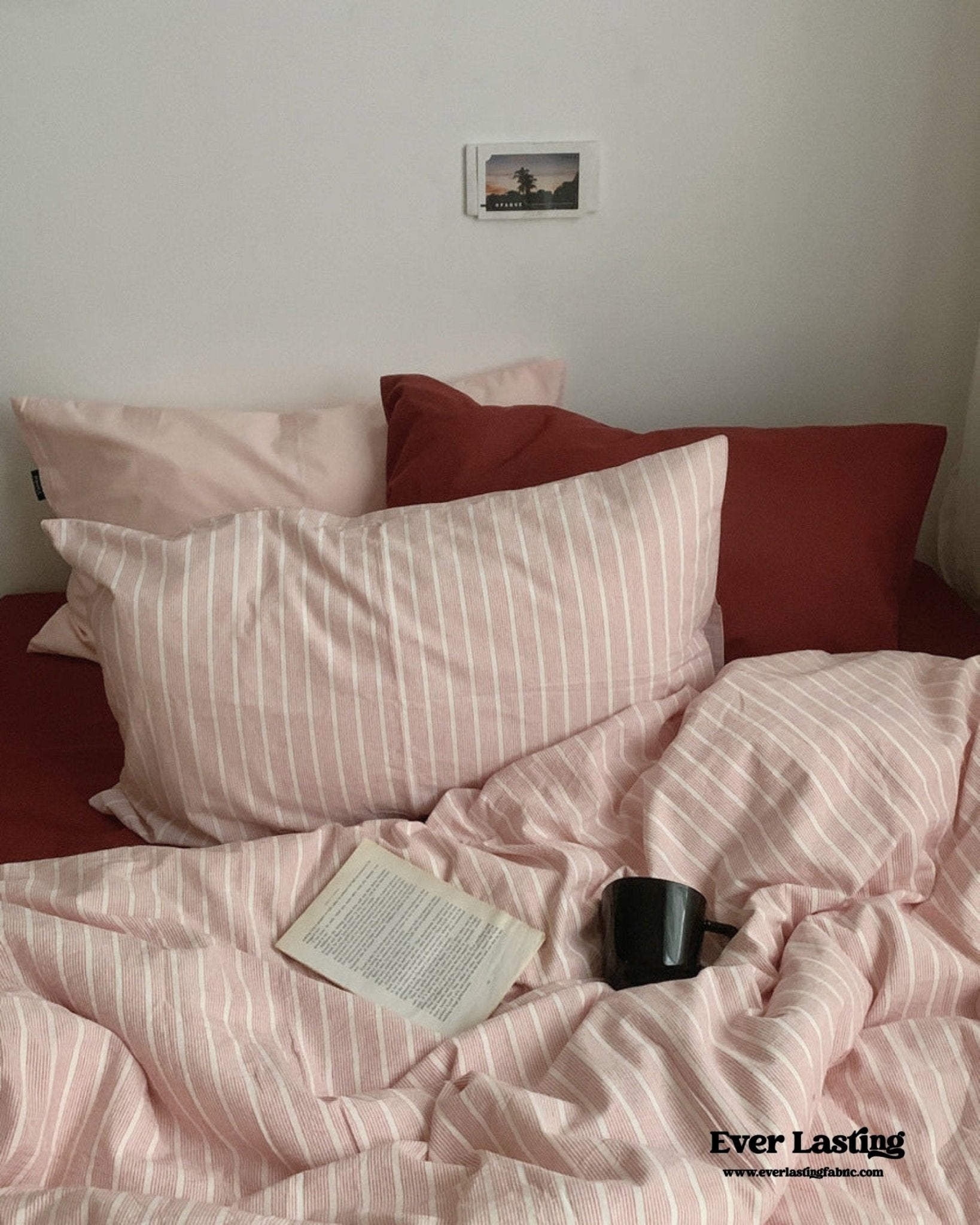 Minimalist Pink Striped Bedding Set