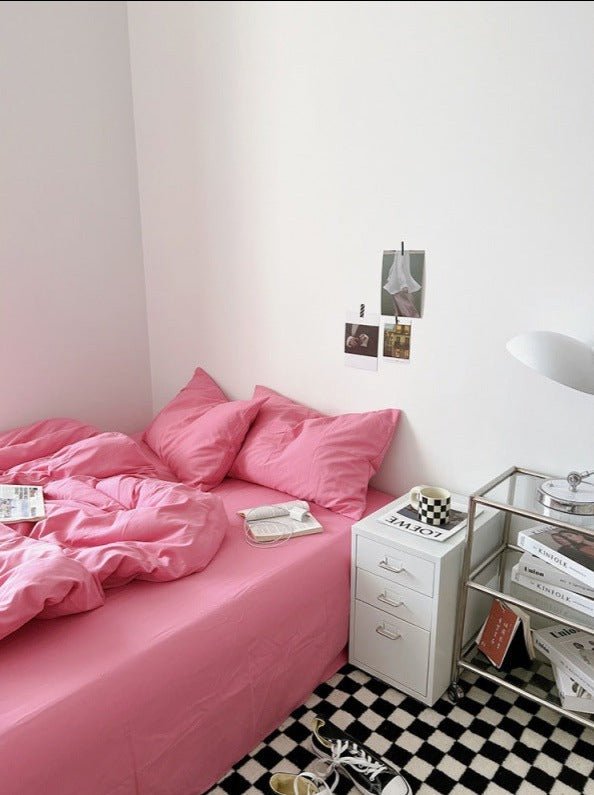 Mixed Color Bedding Set / Pastel Pink + Black