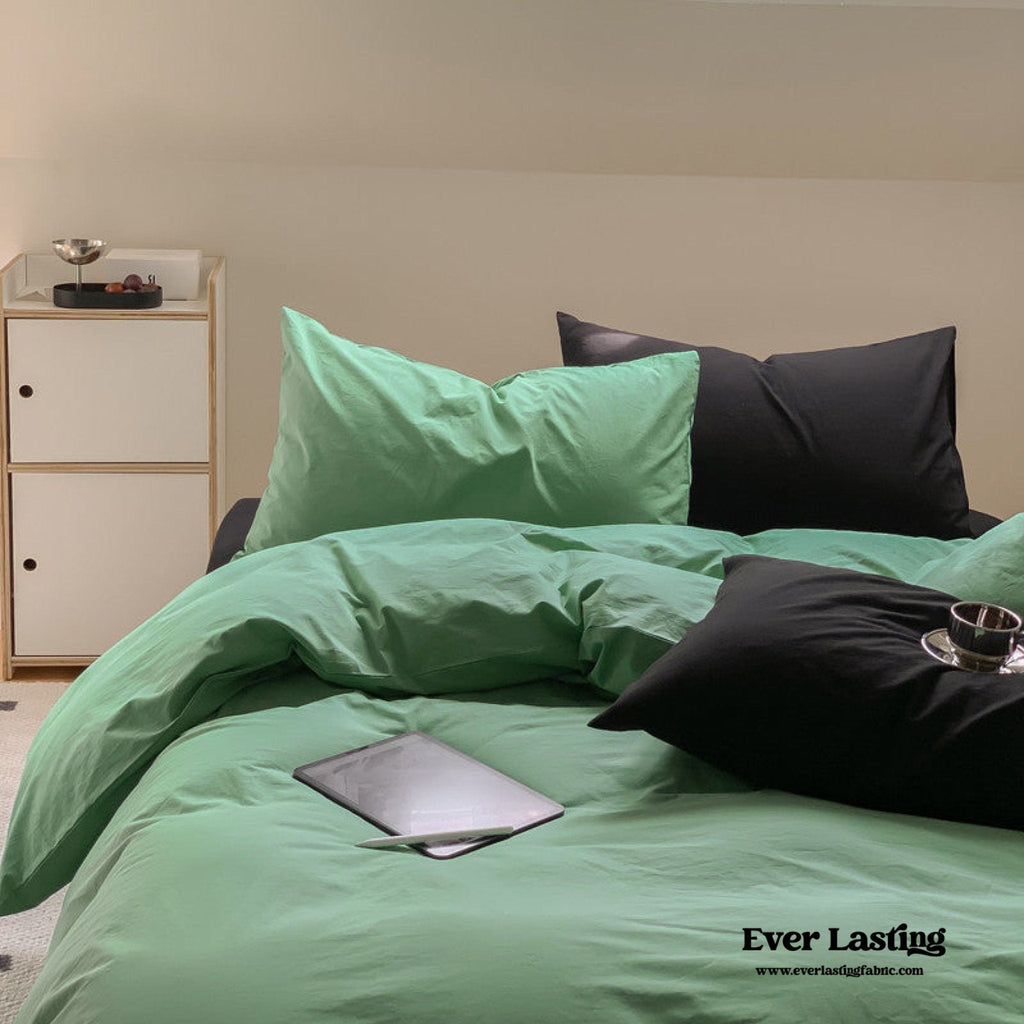 Mixed Color Maximalist Bedding Set / Purple + Black