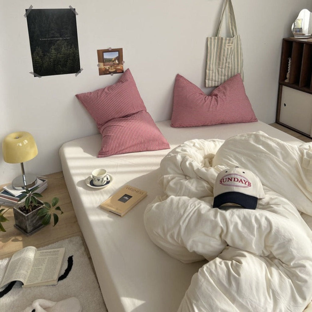Mixed Stripe Washed Cotton Bedding Set / White + Red