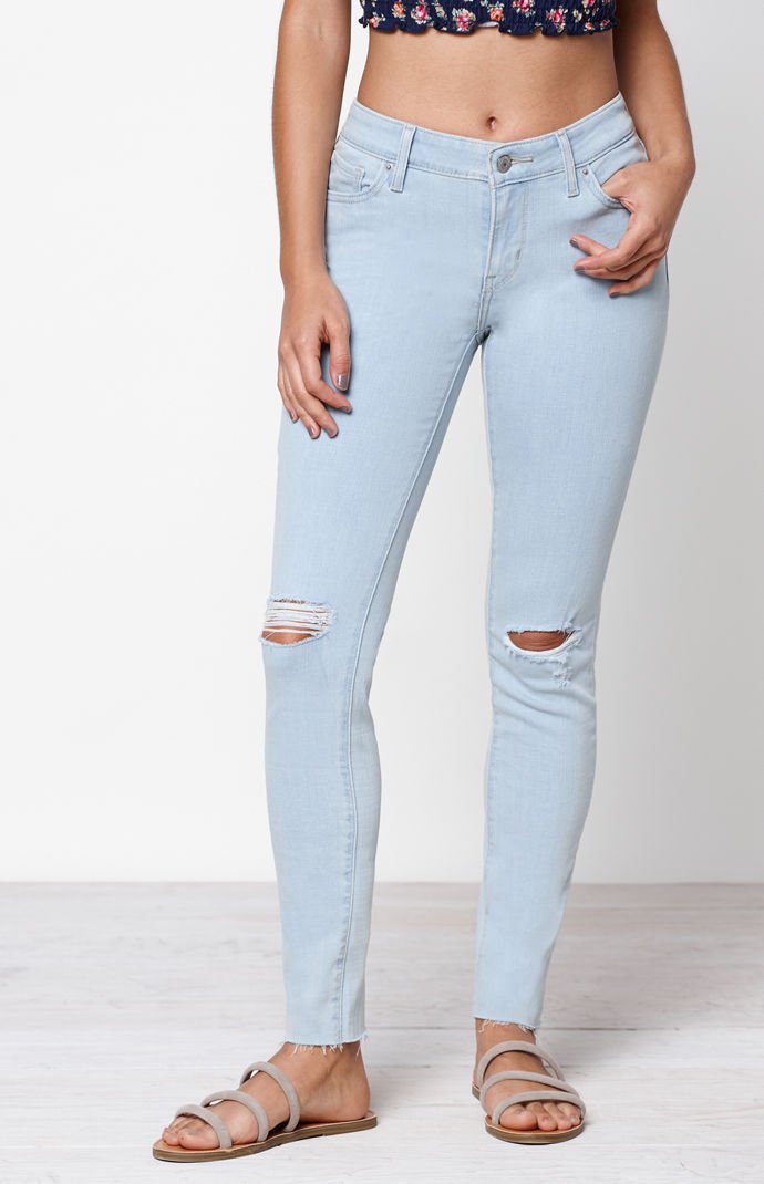 Levis Womens 711 Skinny Jeans